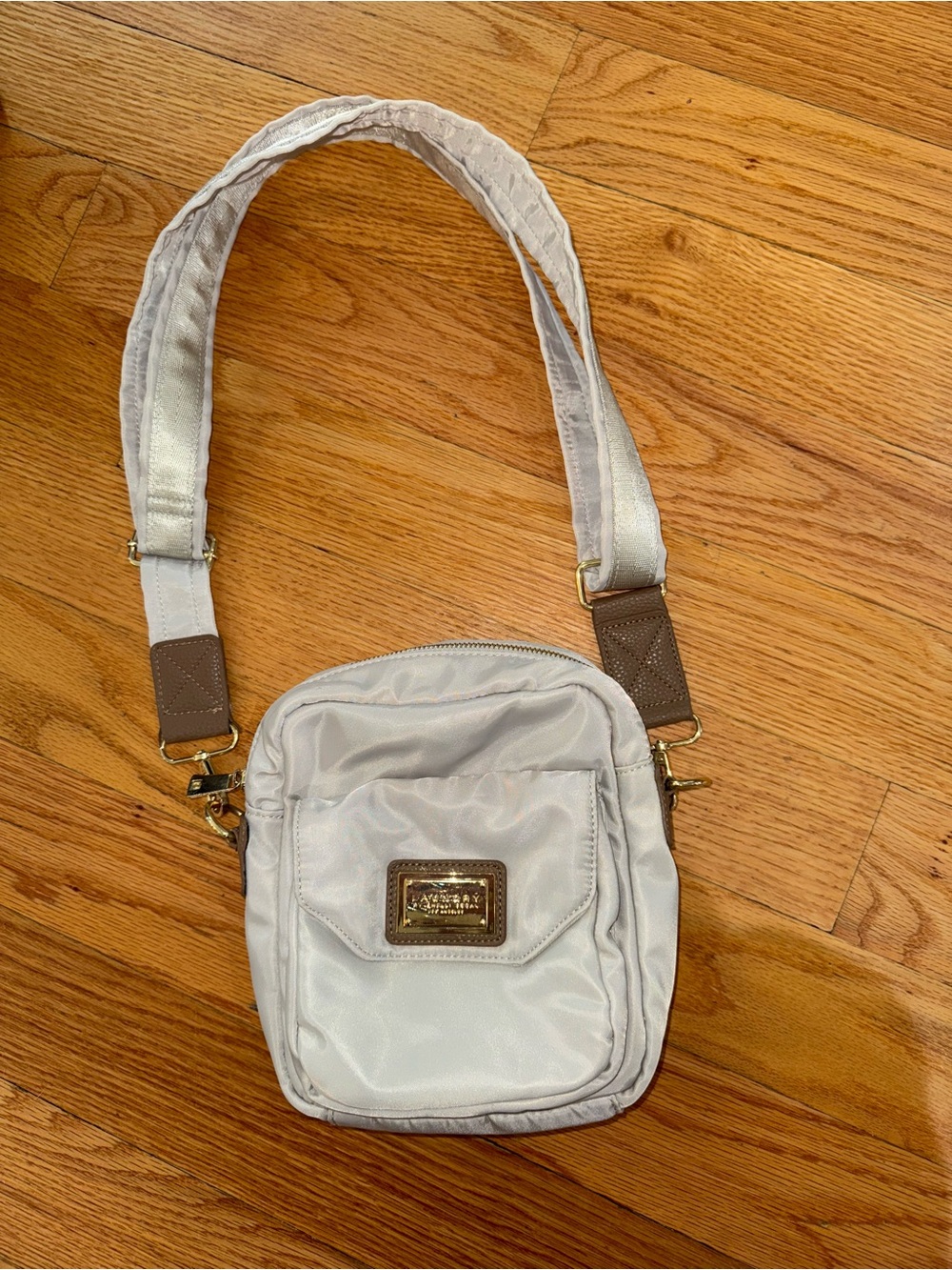 Laundry by Shelli segal crossbody